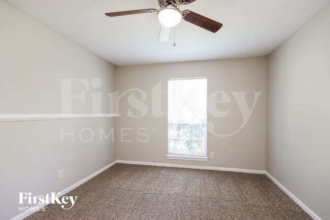 Building Photo - 4903 Shatner Dr