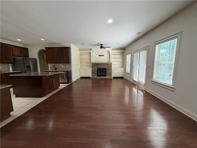 Building Photo - 4805 Carriage Bridge Ln