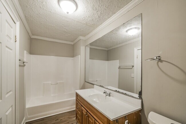 Building Photo - 6700 John West Rd