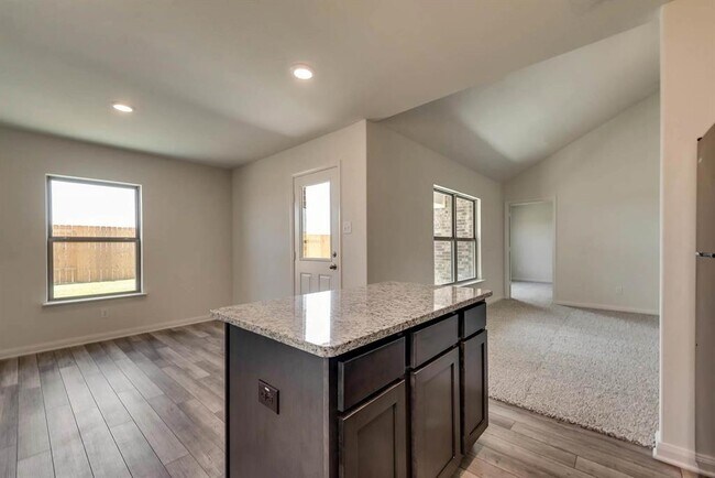 Building Photo - 3109 Killam Rd