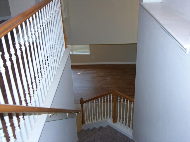 Building Photo - 2054 Kimbrook Dr