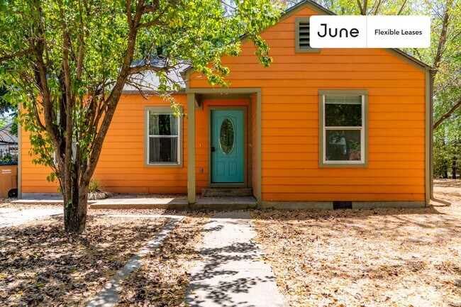 Building Photo - 1001 Gullett Street