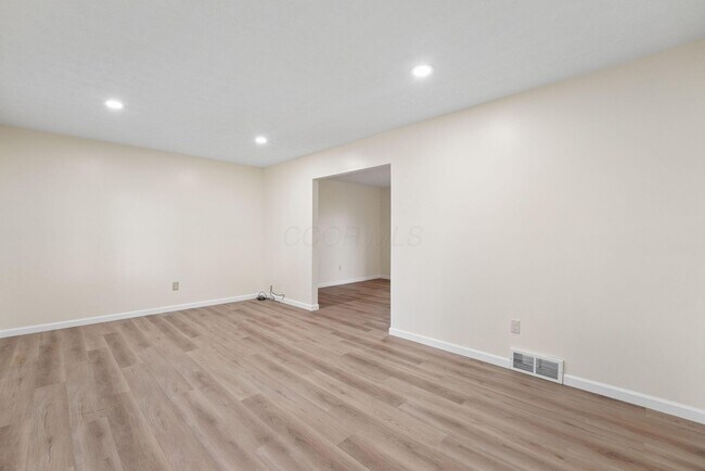 Building Photo - 2790 Bramblebush Ct