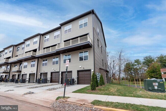 Building Photo - 14320 Yesler Ave
