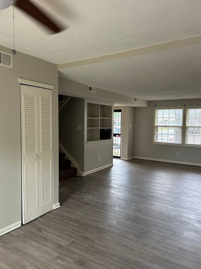 Building Photo - 3736 Cambridge Station Dr