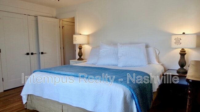 Building Photo - 3211 Anderson Pl