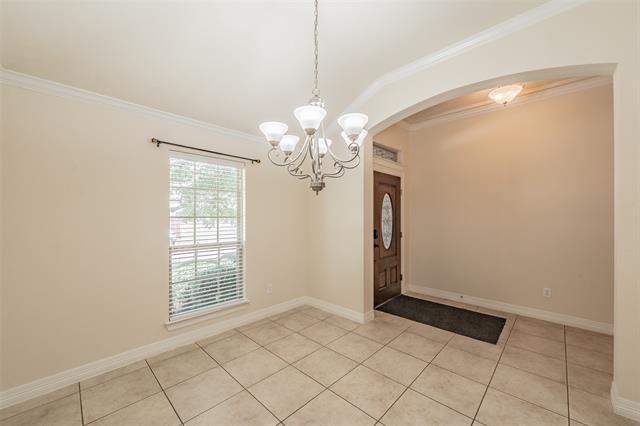 Building Photo - 1313 Catbird Dr