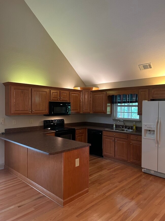 Building Photo - 513 Lapidary Ln