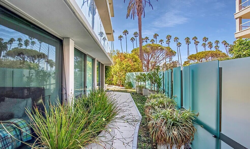 Building Photo - 535 Ocean Ave