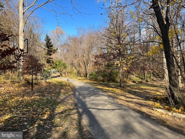 Building Photo - 8009 Garland Ave