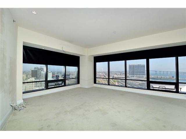 Building Photo - Stunning Harbor Club Luxury Condo with Pan...