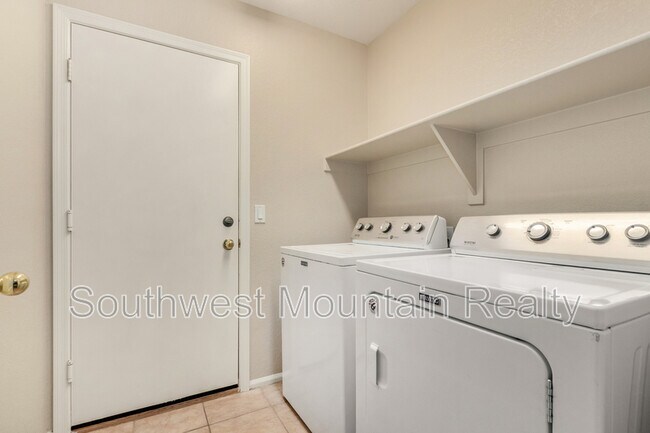Building Photo - 29628 N Candlewood Dr