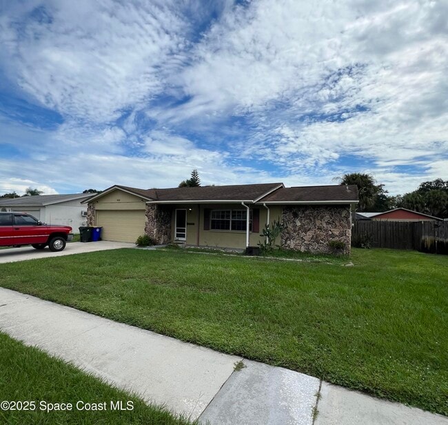 Primary Photo - 880 Brunswick Ln