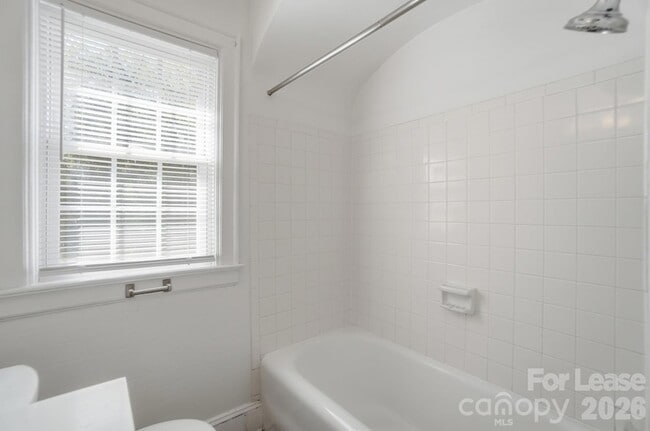 Building Photo - 2120 Kirkwood Ave