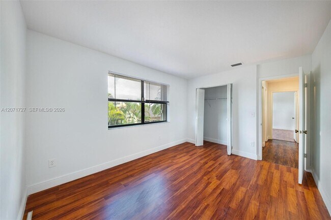 Building Photo - 15157 SW 95th St