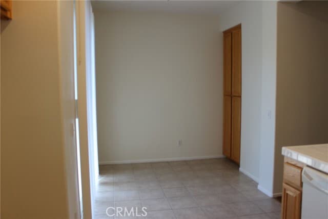 Building Photo - 3 Tulare Dr