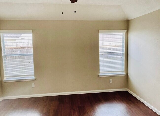 Building Photo - 3415 Maris Way