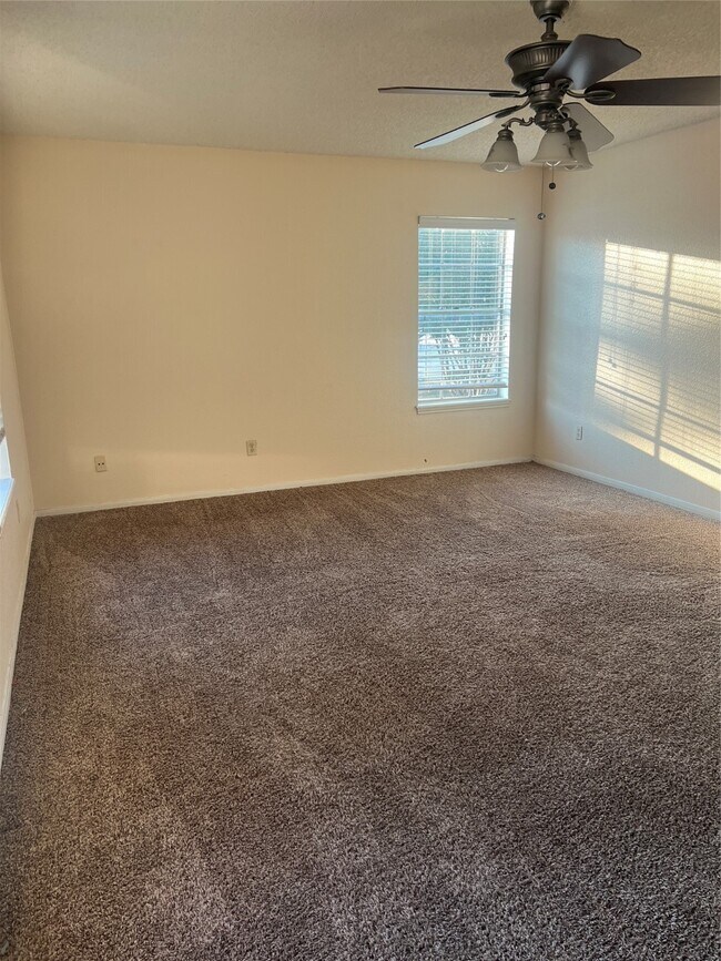 Building Photo - 14370 Misty Meadow Ln