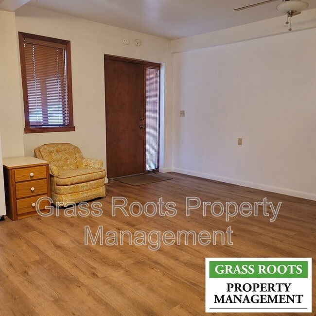 Building Photo - 15772 Sunnyvale Ln