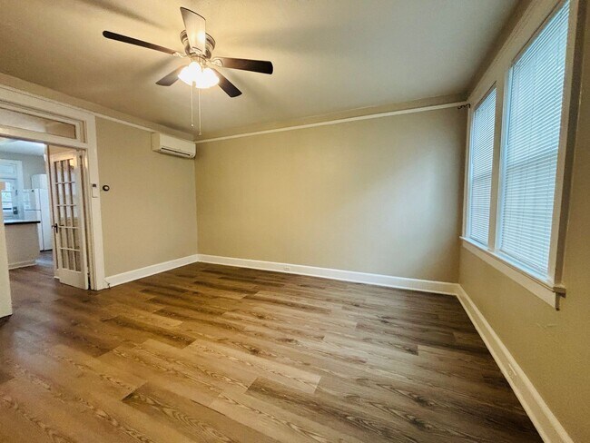 Building Photo - MOVE-IN READY & AVAILABLE NOW!
