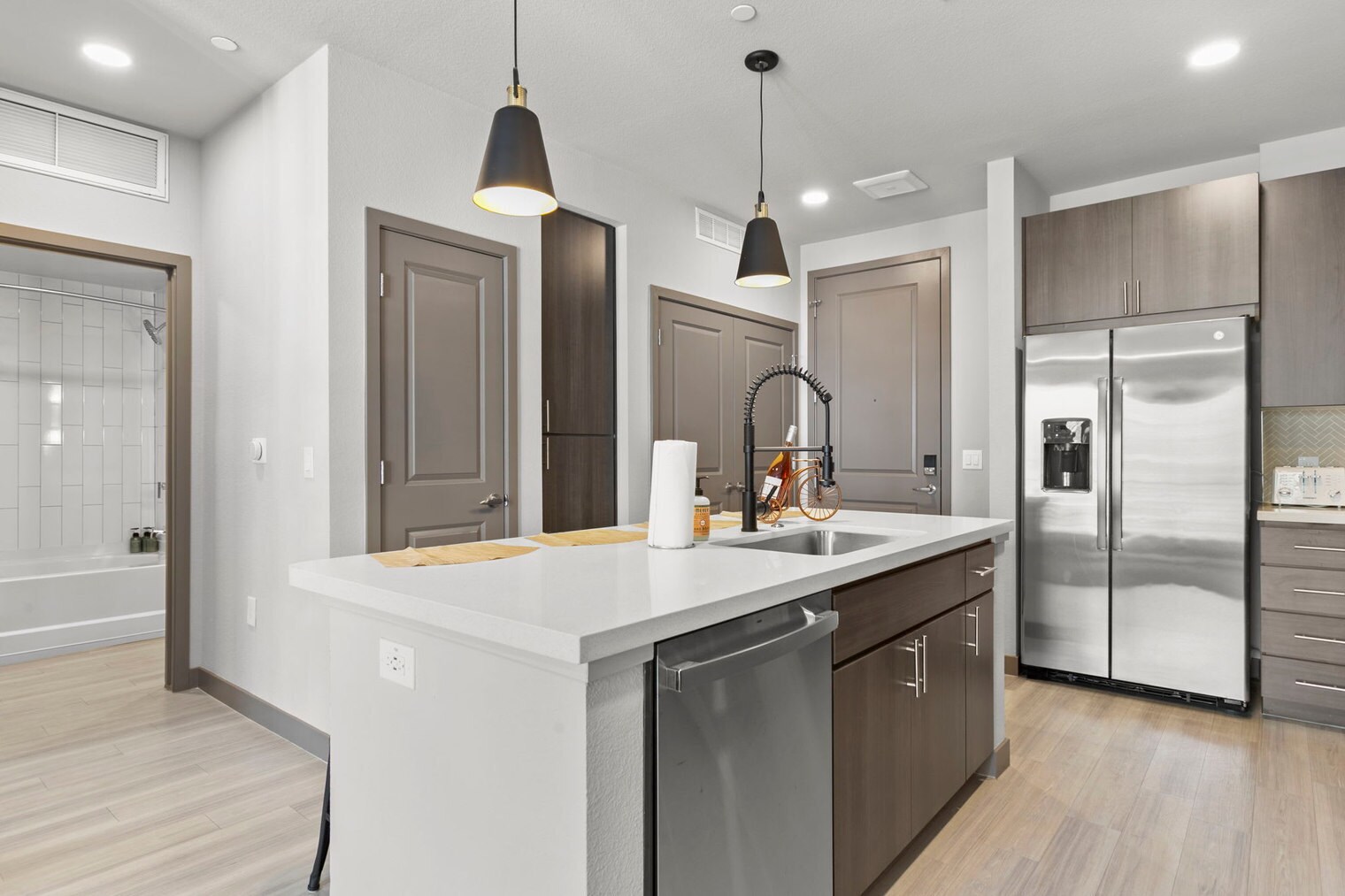 Building Photo - 400 N 2nd Ave