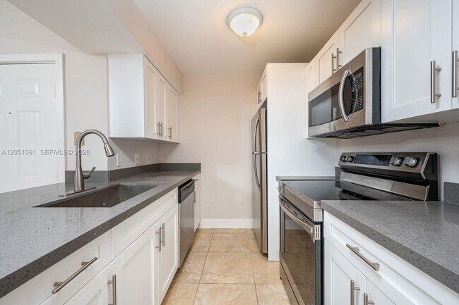 Building Photo - 15560 SW 104th Terrace