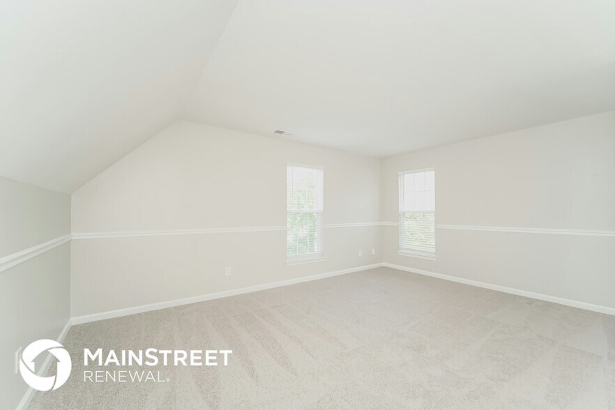 Building Photo - 10036 Spring Park Dr