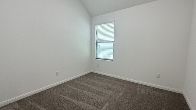 Building Photo - Beautiful, brand new four bedroom, two bathroom home for rent!