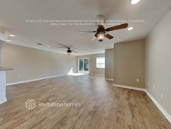 Building Photo - 3633 Amber Ln