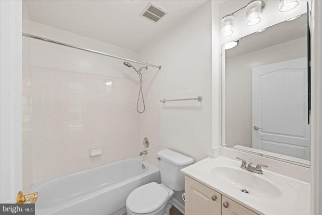 Building Photo - 6613 Netties Ln