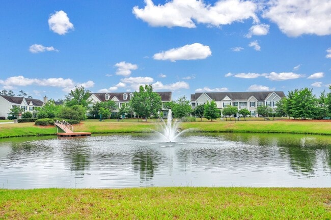 Building Photo - End Unit Townhome For Lease in Godley Park