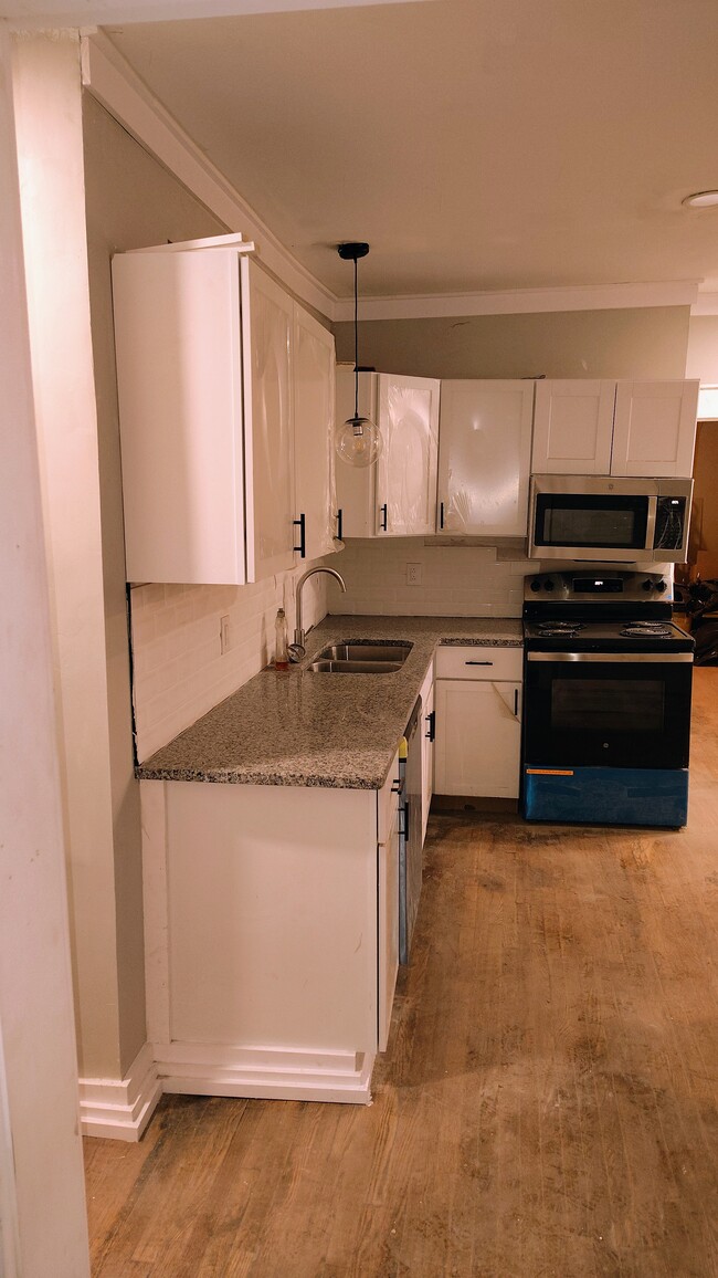 Building Photo - 223 Cansler Ave