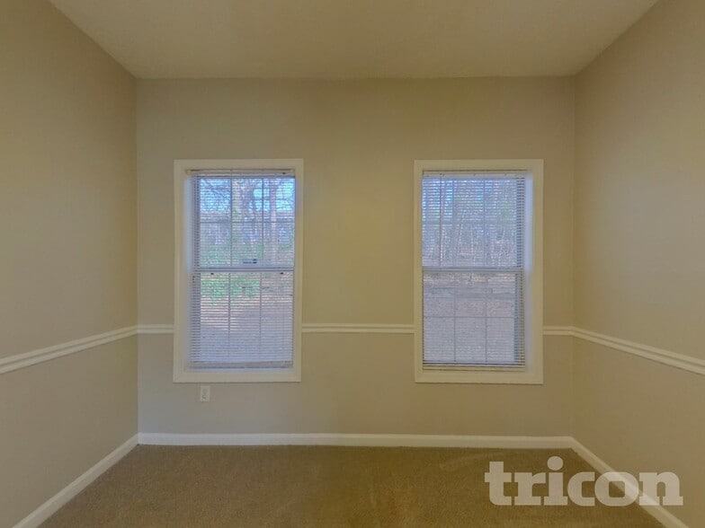 Building Photo - 5774 Broadleaf Way