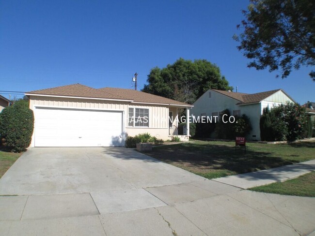 Building Photo - 2843 Dollar St