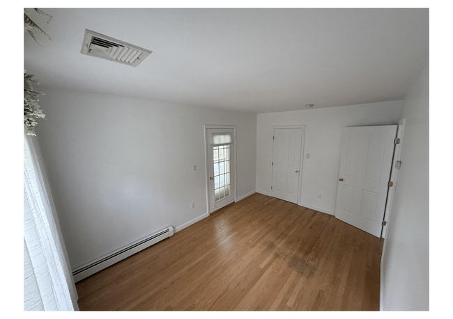 Building Photo - 55 Cedar St