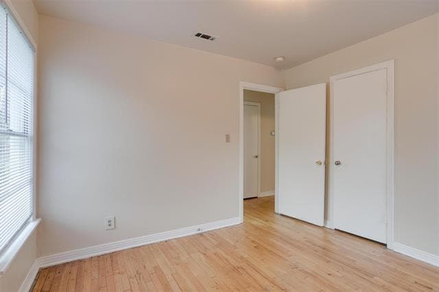 Building Photo - 4808 Sandage Ave