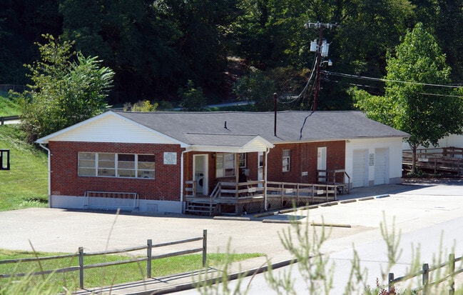 Building Photo - Miracle Acres