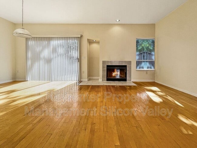 Building Photo - 603 Morning Star Dr