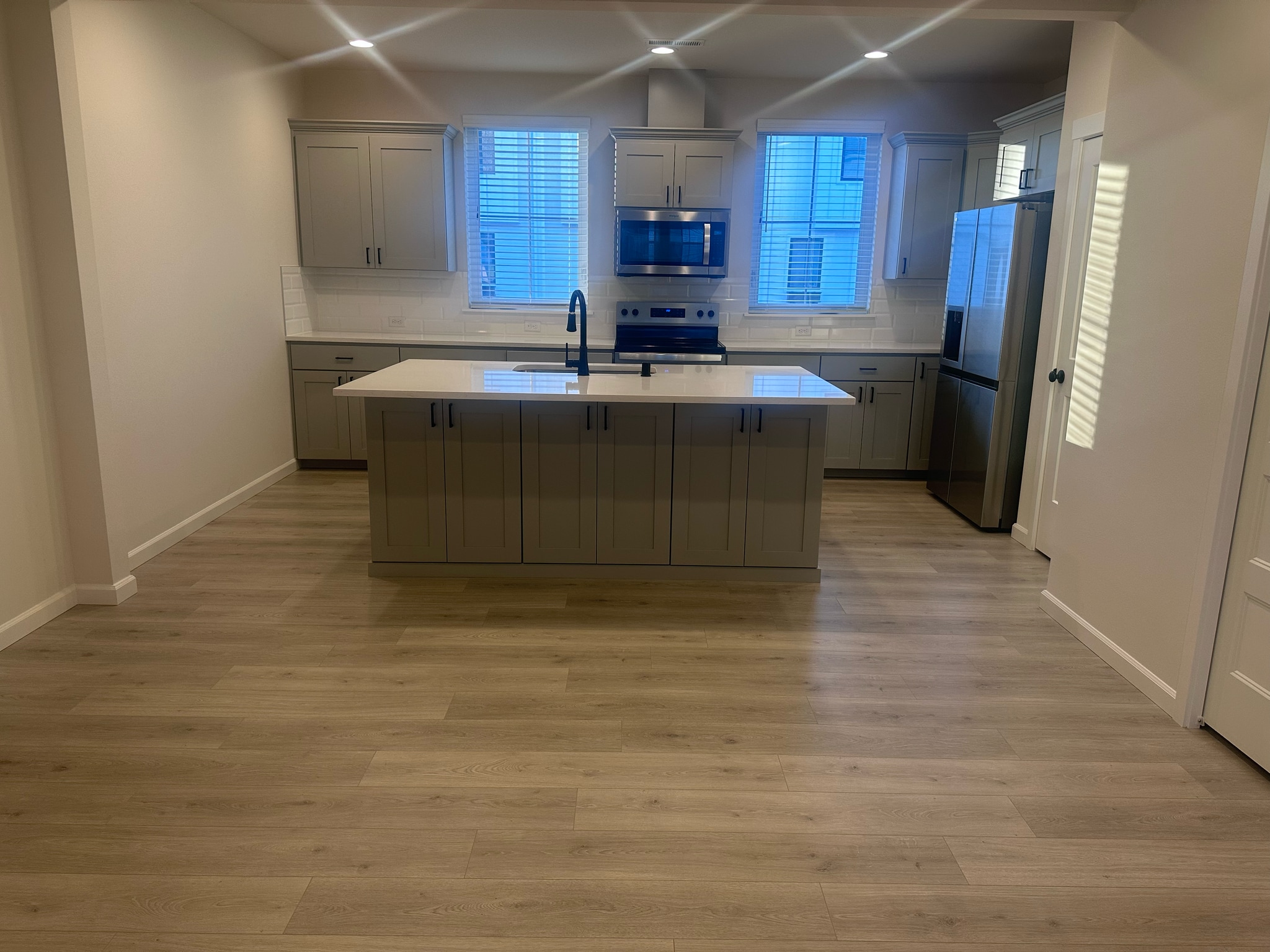 Building Photo - 12113 127th Ave E