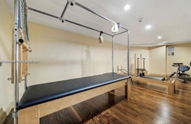 Building Photo - 50 Biscayne Blvd