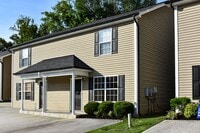 Building Photo - Knoxville 37918 - 2 bedroom 1.5 bath townhouse - call Jean Chung 865-386-1022