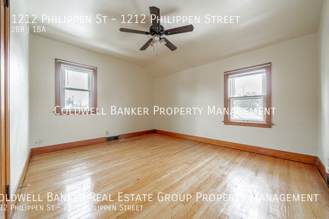 Building Photo - 1212 Philippen St