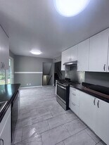 Building Photo - 8319 Morris Rd