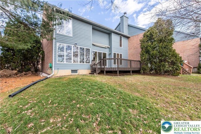 Building Photo - 5721 Crawford Dr