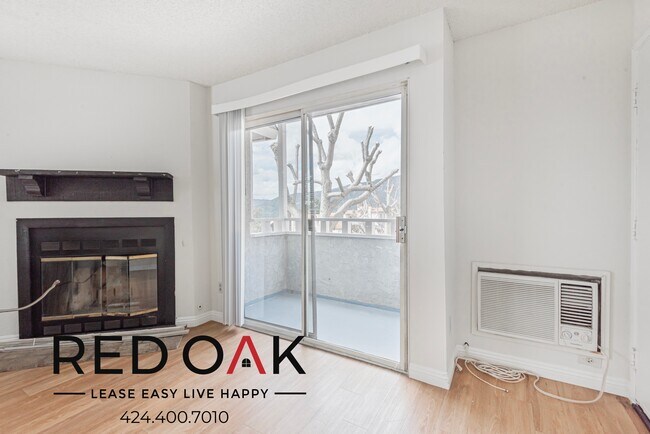 Building Photo - ~1 Month FREE~ Welcoming One Bedroom with ...