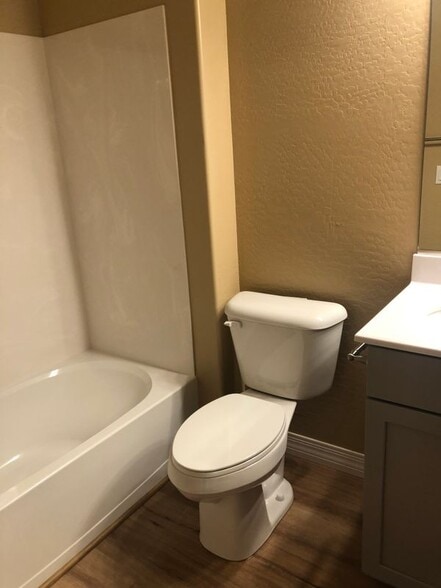 Building Photo - 5593 N Brinson Ln