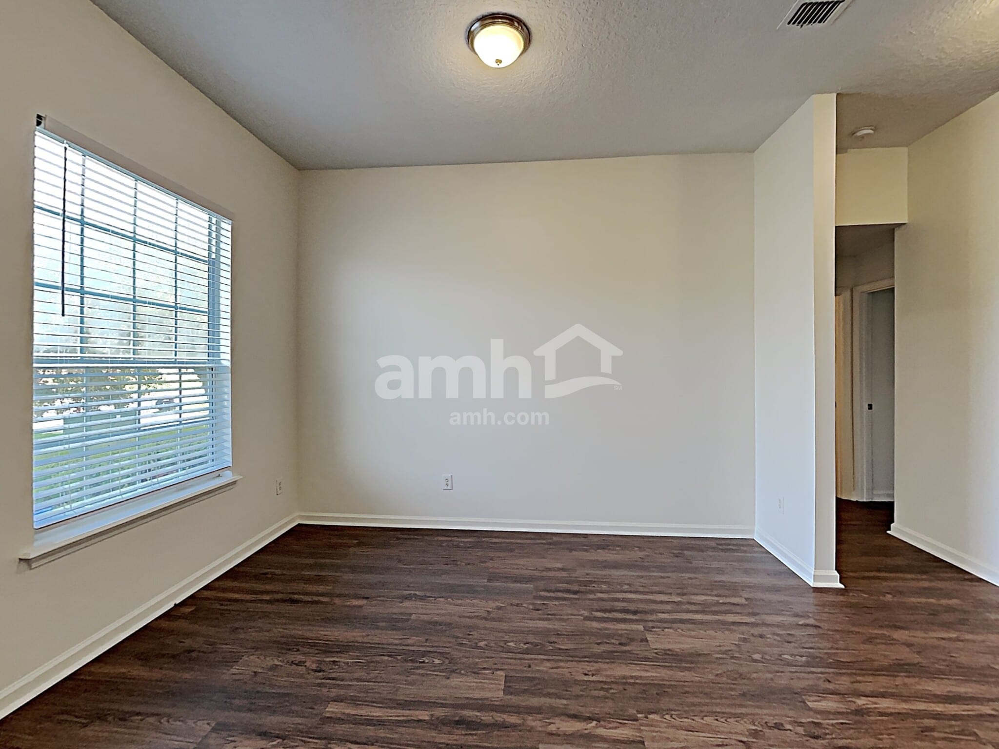 Building Photo - 10008 Lancashire Dr