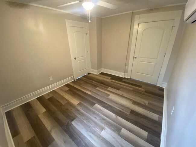 Building Photo - 2405 W Broadway