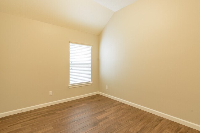 Building Photo - 3407 Sunlight Hill Ln