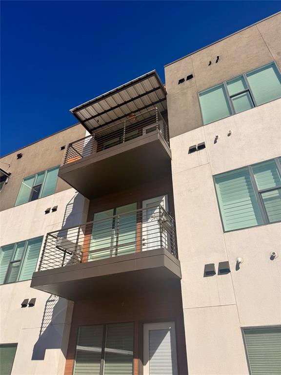 Building Photo - 207 W Johanna St